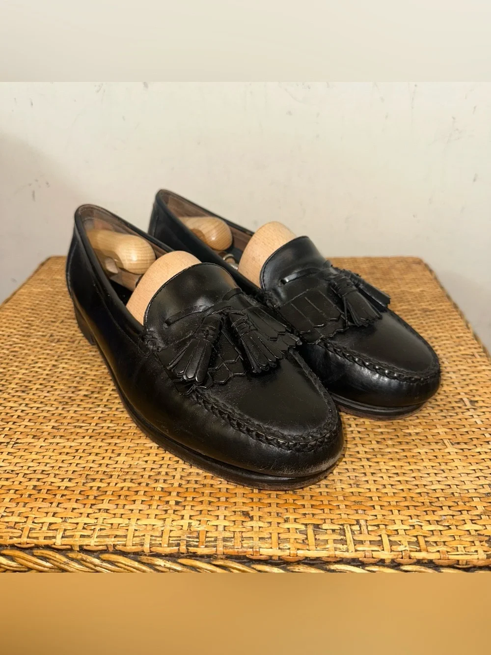 Johnston & Murphy Tassel Loafers Mens 10EEE Black Leather Preppy Academia 7E6760